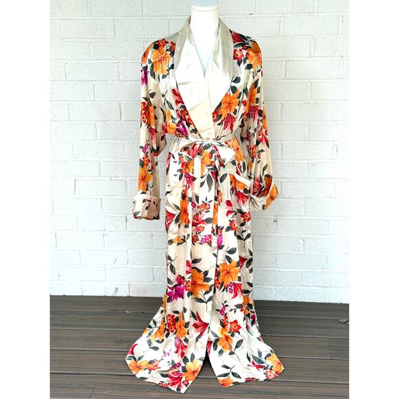 Victoria's Secret  VINTAGE NEW Floral Orange Pink Satin Robe Night Gown SET XS/S - Picture 1 of 15